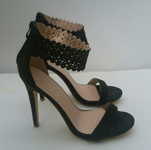 Sexy Sandals - Picture 2 of 2